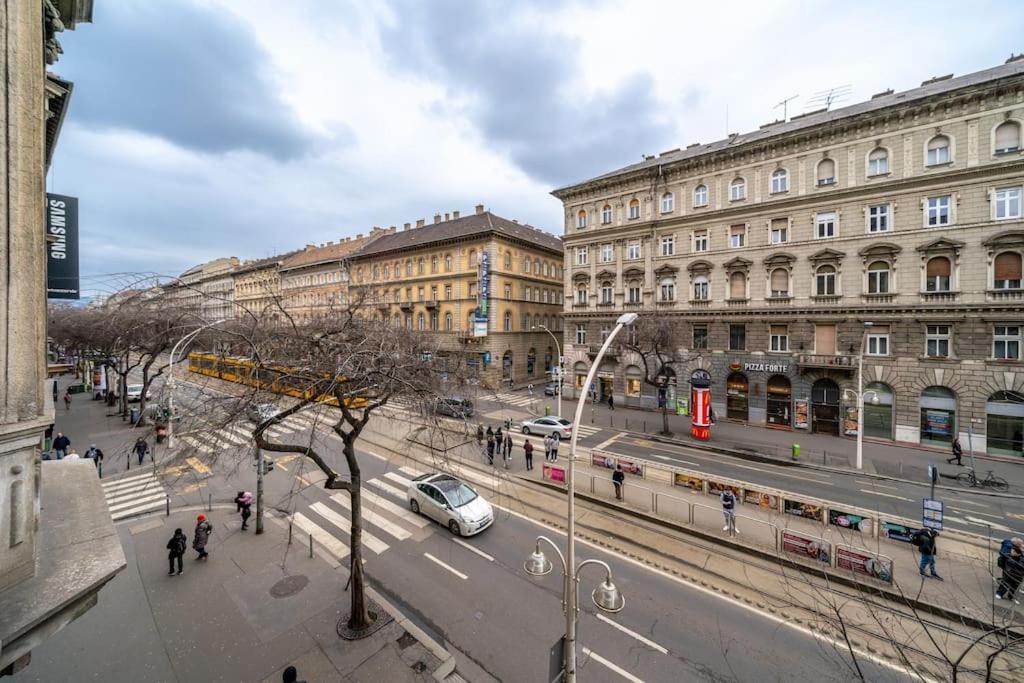 Andrassy Grandeur With Indoor Parking Apartamento Budapeste Exterior foto