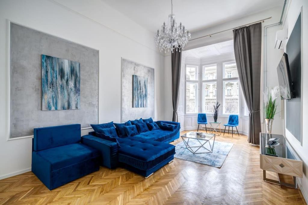 Andrassy Grandeur With Indoor Parking Apartamento Budapeste Exterior foto
