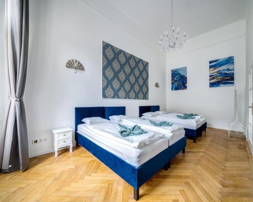 Andrassy Grandeur With Indoor Parking Apartamento Budapeste Exterior foto
