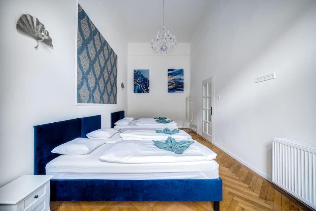 Andrassy Grandeur With Indoor Parking Apartamento Budapeste Exterior foto