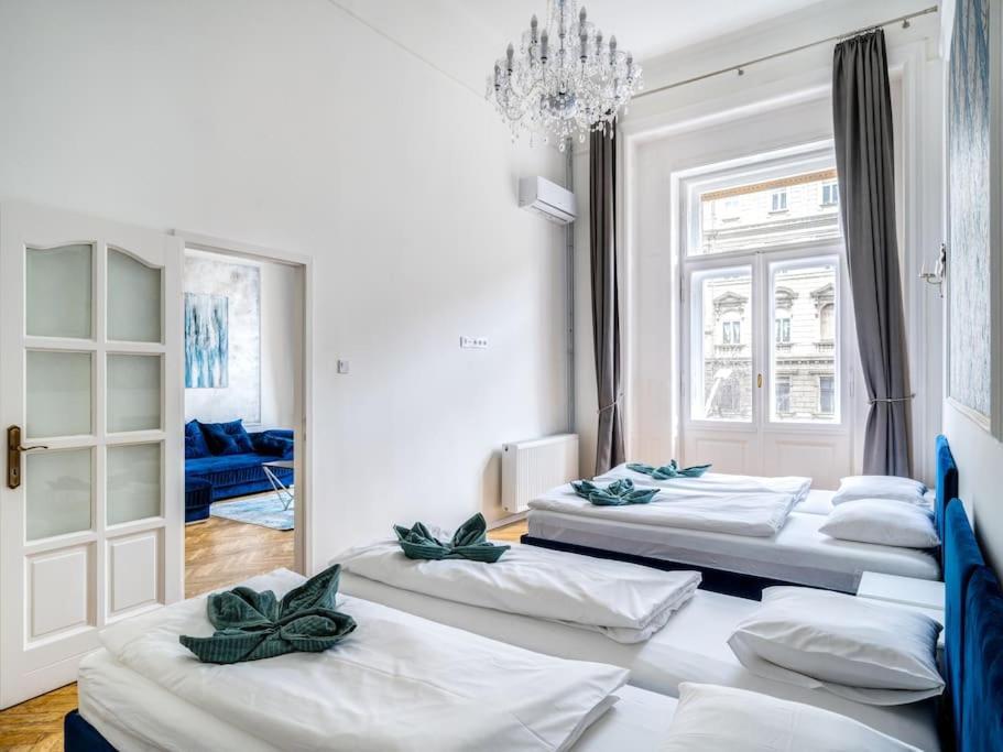 Andrassy Grandeur With Indoor Parking Apartamento Budapeste Exterior foto