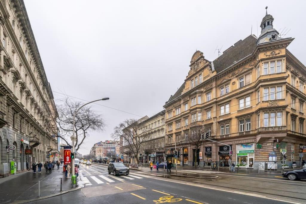 Andrassy Grandeur With Indoor Parking Apartamento Budapeste Exterior foto