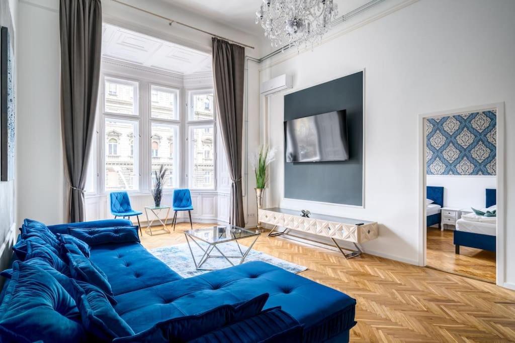 Andrassy Grandeur With Indoor Parking Apartamento Budapeste Exterior foto