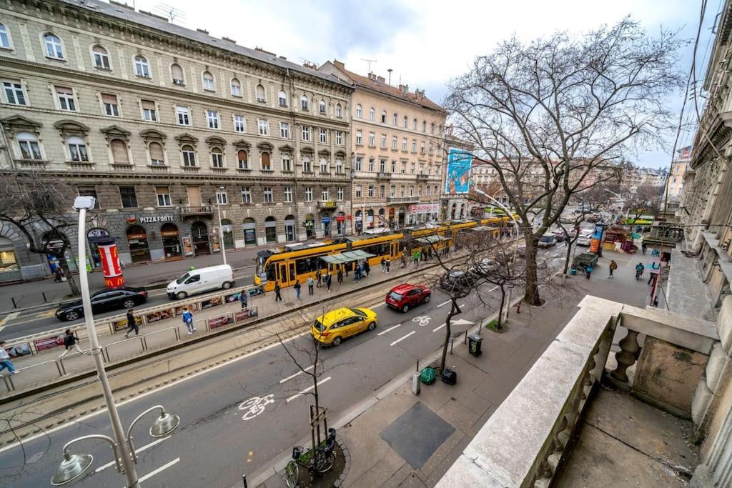Andrassy Grandeur With Indoor Parking Apartamento Budapeste Exterior foto