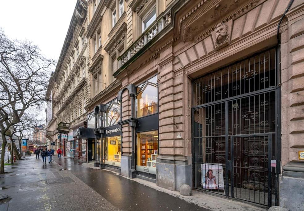 Andrassy Grandeur With Indoor Parking Apartamento Budapeste Exterior foto